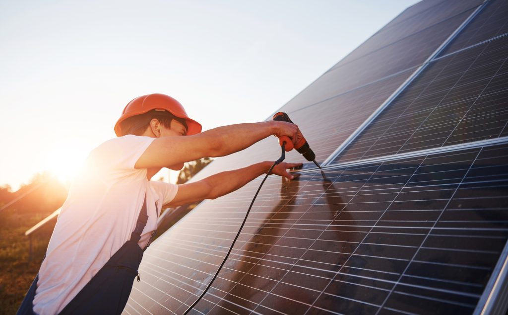 solar systems contracting company in Saudi Arabia